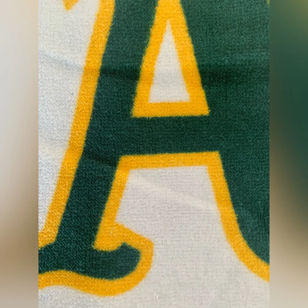 NWT MLB Oakland A’s Beach Towel: Green/ Yellow